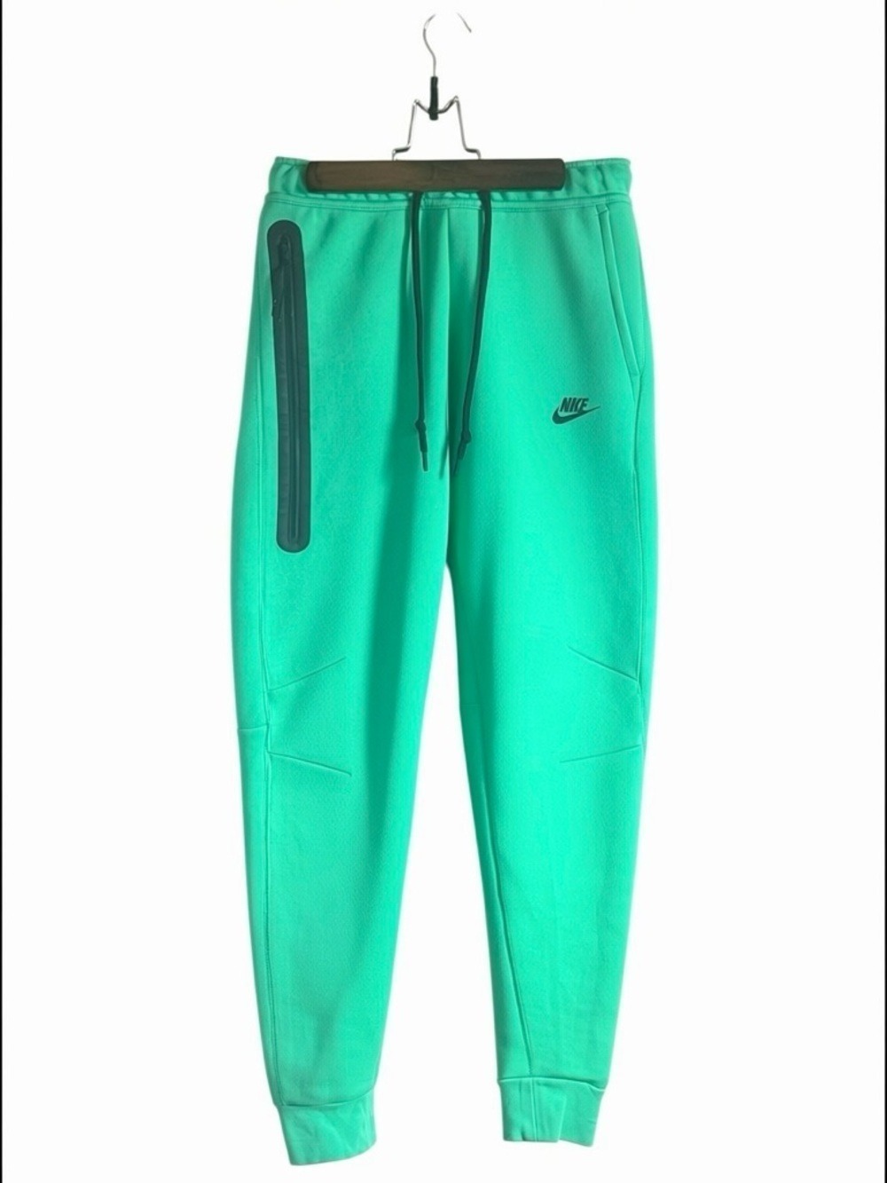 Nike Tech Fleece Slim-Fit Joggers Small Spring Green